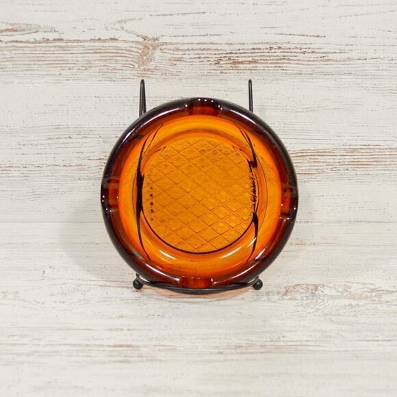 Vintage Amber Glass Round Cigar Ashtray - Picture 3 of 4